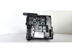 CAJA RELES / FUSIBLES 