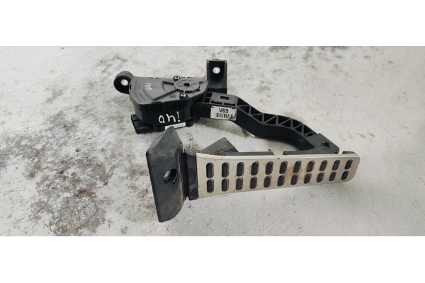 Recambio de pedal acelerador para hyundai i40 i40 berlina fase 2 referencia OEM IAM 327273R300  