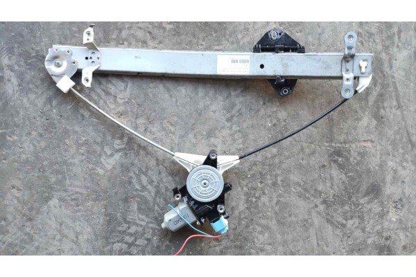 Recambio de elevalunas delantero derecho para subaru forester s12 2.0 diesel cat referencia OEM IAM 106040  