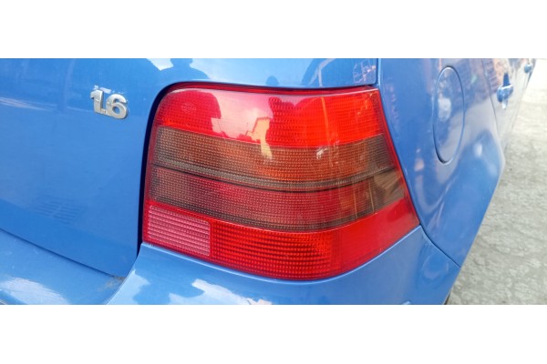 Recambio de piloto trasero derecho para volkswagen golf iv berlina (1j1) 1.6 16v referencia OEM IAM   