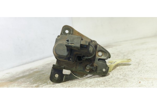 Recambio de cerradura maletero / porton para chrysler 300 c 3.0crd 220 fap referencia OEM IAM   