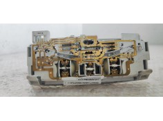 Recambio de luz interior para renault laguna grandtour iii referencia OEM IAM 264300003R  