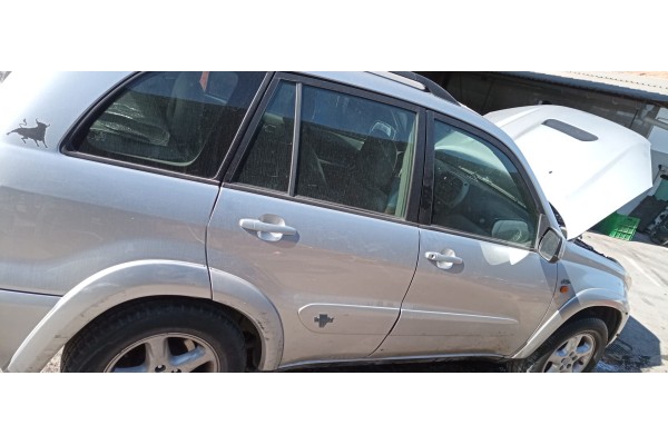 Recambio de puerta trasera derecha para toyota rav 4 (a2) 2.0 turbodiesel cat referencia OEM IAM   