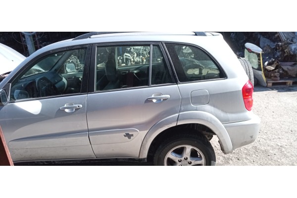 Recambio de puerta trasera izquierda para toyota rav 4 (a2) 2.0 turbodiesel cat referencia OEM IAM   
