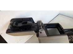 Recambio de apoyabrazos central para land rover discovery v6 td se referencia OEM IAM LRSASPC04  