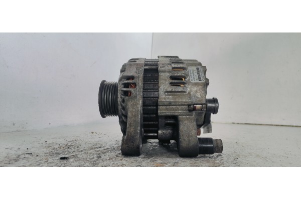 Recambio de alternador para peugeot 206 berlina xr referencia OEM IAM 9638275880  