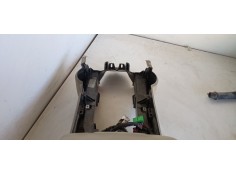 Recambio de apoyabrazos central para land rover discovery v6 td se referencia OEM IAM LRSASPC04  