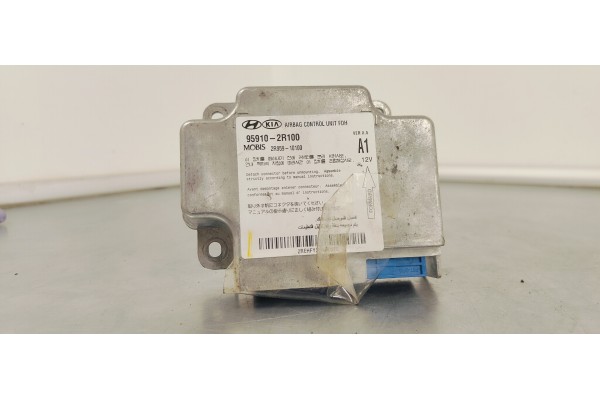 Recambio de centralita airbag para hyundai i30 1.6 crdi 115 referencia OEM IAM 959102R100  