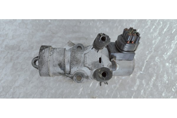 Recambio de valvula egr para toyota avensis wagon (t25) 2.0 d-cat referencia OEM IAM 2562027090  