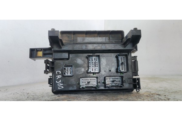 Recambio de caja reles / fusibles para chrysler 300 c 3.0crd 220 fap referencia OEM IAM P05087269AJ  