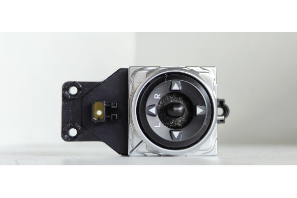 Recambio de mando retrovisor para hyundai i30 (gd) city referencia OEM IAM   