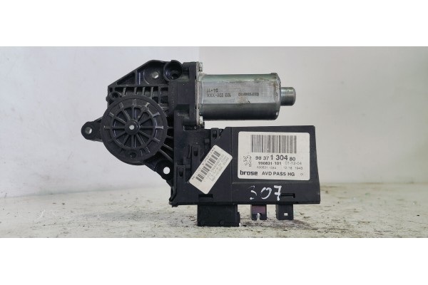 Recambio de motor elevalunas delantero derecho para peugeot 307 break / sw (s1) break xt referencia OEM IAM 9637130480  