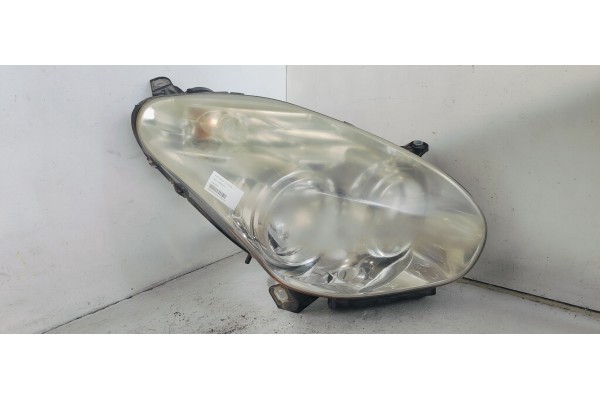 Recambio de faro derecho para fiat doblo 1.3 jtd 90 referencia OEM IAM 51810671  