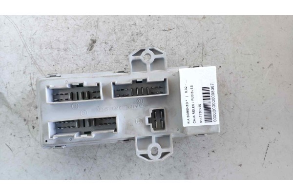 Recambio de caja reles / fusibles para kia sorento 2.5 crdi cat referencia OEM IAM 911713E920  
