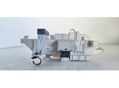 Recambio de caja reles / fusibles para toyota rav 4 (a2) 2.0 turbodiesel cat referencia OEM IAM 8198050030  