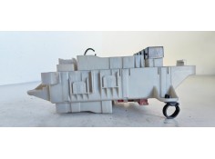 Recambio de caja reles / fusibles para toyota rav 4 (a2) 2.0 turbodiesel cat referencia OEM IAM 8198050030  