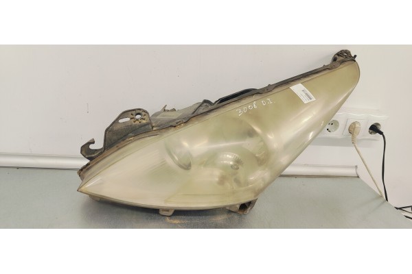 Recambio de faro izquierdo para peugeot 3008 1.6 hdi 110 fap referencia OEM IAM 9682519180  