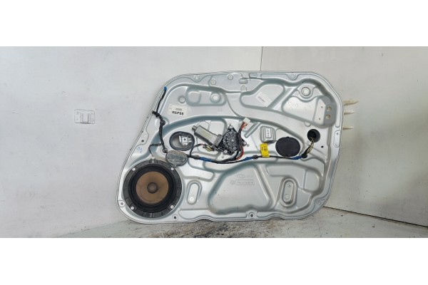 Recambio de elevalunas delantero derecho para hyundai i30 1.6crdi 90 referencia OEM IAM 824802L060  