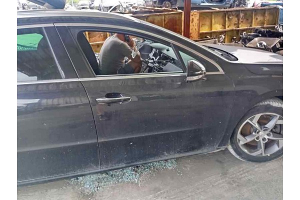 Recambio de puerta delantera derecha para peugeot 508 sw 2.0 hdi 182 fap referencia OEM IAM   