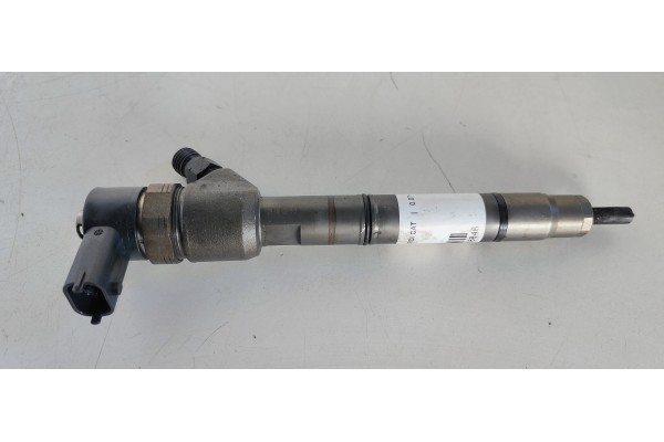 Recambio de inyector para hyundai i30 1.6 crdi cat referencia OEM IAM 0445110320  