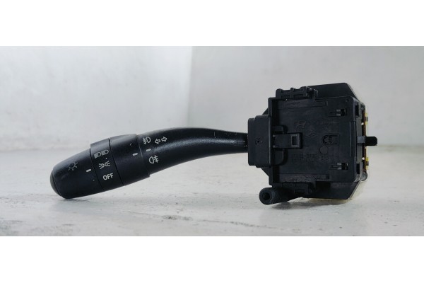 Recambio de mando luces para hyundai i30 1.6crdi 90 referencia OEM IAM 934102L030  