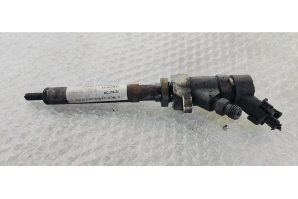 Recambio de inyector para citroen c4 berlina vtr plus referencia OEM IAM 0445110188  
