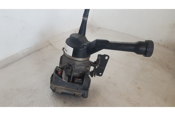 Recambio de bomba direccion para peugeot 308 referencia OEM IAM 9684979180  