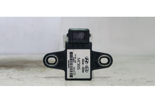 Recambio de sensor para kia sorento 2.5 crdi ex referencia OEM IAM 956403E000  