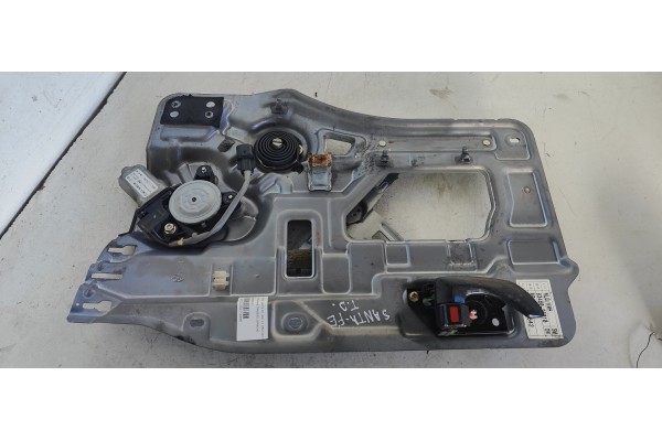 Recambio de elevalunas trasero derecho para hyundai santa fe (sm) 2.0 crdi cat referencia OEM IAM 9882026200  