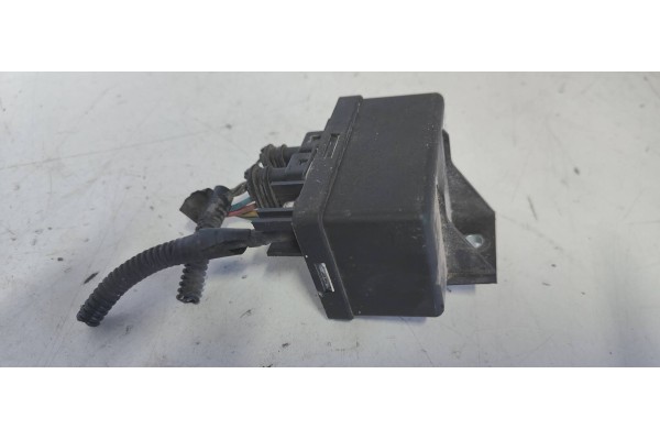 Recambio de caja precalentamiento para fiat stilo (192) 1.9 jtd 16v cat referencia OEM IAM 38430003  