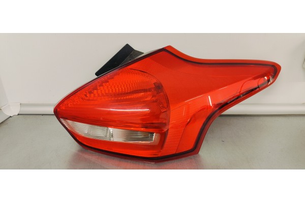 Recambio de piloto trasero derecho para ford focus lim. 1.0 i turbo 125 referencia OEM IAM   