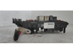 Recambio de caja reles / fusibles para opel astra j lim. berlina fase 1 referencia OEM IAM 13313205  