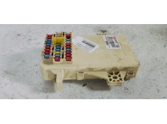 Recambio de caja reles / fusibles para hyundai i30 1.6crdi 90 referencia OEM IAM 919501H510  