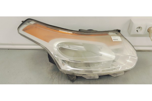 Recambio de faro derecho para citroen c3 picasso 1.6 hdi 92 fap referencia OEM IAM   