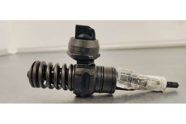 Recambio de inyector para seat ibiza (6l1) 1.9 tdi referencia OEM IAM 038130073AJ  