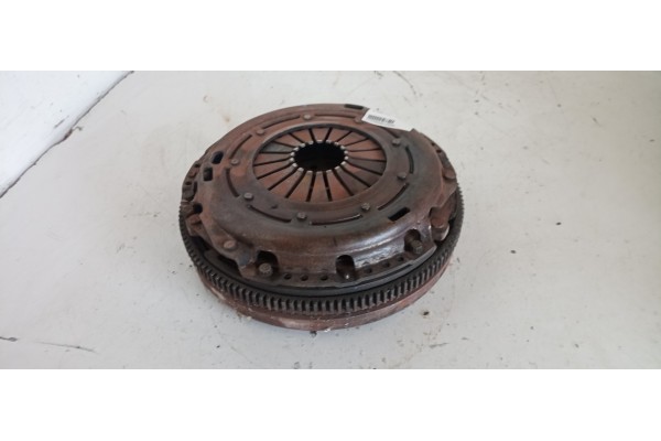 Recambio de kit embrague para audi a4 berlina (8e) 1.8 20v turbo referencia OEM IAM   