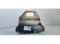 CAJA RELES / FUSIBLES A2129006012 