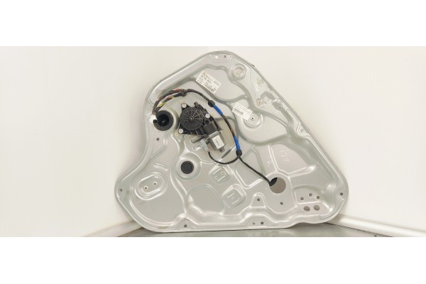 Recambio de elevalunas trasero derecho para hyundai i30 1.6 crdi 115 referencia OEM IAM 834602R000  