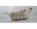 Recambio de caja reles / fusibles para toyota verso 1.6d4d 112 fap referencia OEM IAM 827300F320  