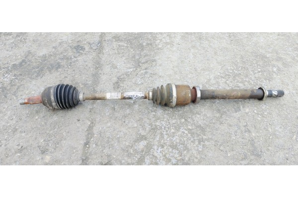 Recambio de transmision delantera derecha para renault clio iii 1.5dci 85 referencia OEM IAM 8201055673  