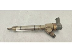 Recambio de inyector para hyundai i30 1.6 crdi 115 referencia OEM IAM 0445110320  