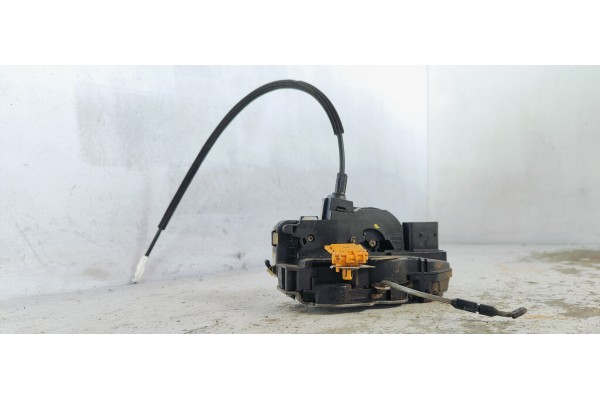 Recambio de cerradura puerta delantera izquierda para opel insignia berlina excellence referencia OEM IAM   