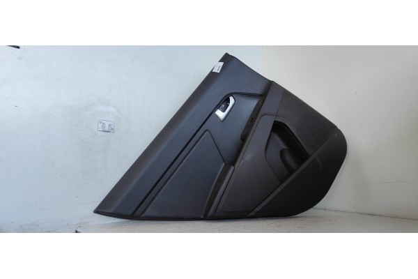 Recambio de guarnecido puerta trasera izquierda para kia sportage 1.7 crdi cat referencia OEM IAM   