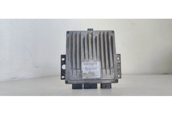 Recambio de centralita motor uce para renault scenic ii dynamique referencia OEM IAM 8200334419  