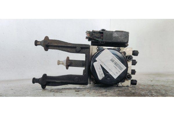 Recambio de abs para chrysler 300 c 3.0crd 220 fap referencia OEM IAM P04779492AF  