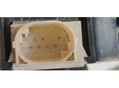 Recambio de cerradura puerta trasera izquierda para land rover range rover (lm) td6 vogue referencia OEM IAM CWC500090  