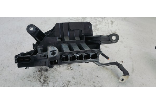 Recambio de caja reles / fusibles para mercedes-benz clase c (w205) lim. 2.2cdi 170 [220] fap referencia OEM IAM A2055401850  