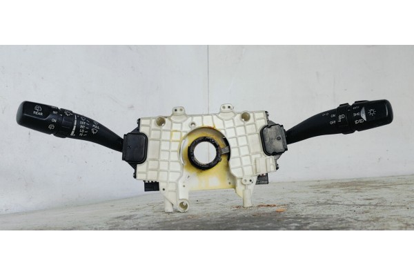 Recambio de mando multifuncion para kia sorento 2.5 crdi ex referencia OEM IAM   