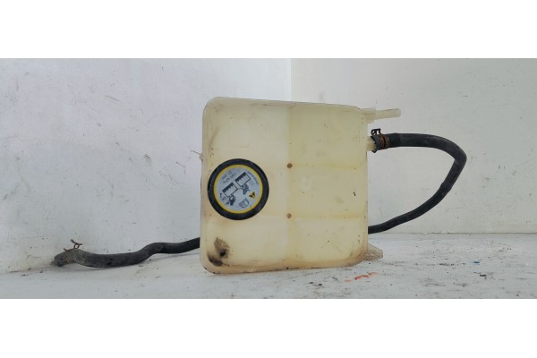 Recambio de deposito expansion para ford focus berlina (cap) ambiente (d) referencia OEM IAM 3M5H8K218  