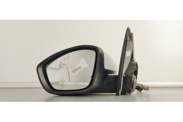 Recambio de retrovisor izquierdo para peugeot 308 1.6hdi 92 fap referencia OEM IAM E20312230  